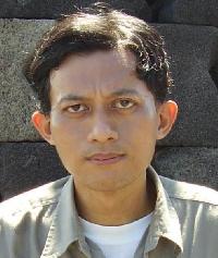 Edwin Solahuddin - Indonesian to English translator