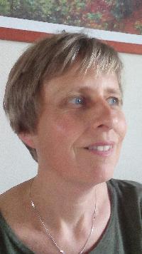 Marjolein van Oosterom-Peters - English英语译成Dutch荷兰语 translator