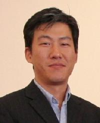 Yong Jung - angol - koreai translator