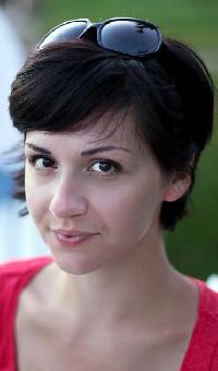 Flavia Tomos - din română în germană translator