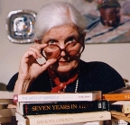 Esther Vitalis - magyar - angol translator