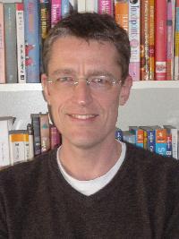 Arie de Vries - horvát - holland translator