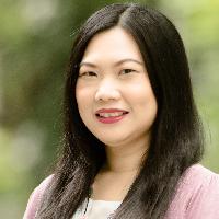 Dr. Naruemol Jirapanakorn - angielski > tajski translator