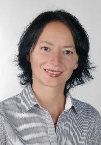 Zsuzsanna Rigó - ドイツ語 から ハンガリー語 translator