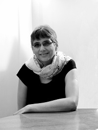 Renee Kulkarni MD - német - angol translator