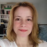 María Cruz Martínez Moreno - 英語 から スペイン語 translator