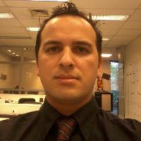 Paulo Macedo - Portuguese to English translator