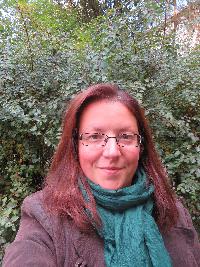 Dora Lippai - English to Hungarian translator