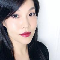 Lena Lee - English to Korean translator