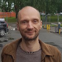Arnis Mincenhofs - 英語 から ラトヴィア語 translator
