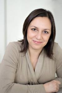 Diona Moustri - angol - görög translator