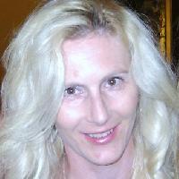Dana Hollcroft - English to Czech translator