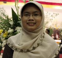 Mieke Damayanti - inglês para indonésio translator