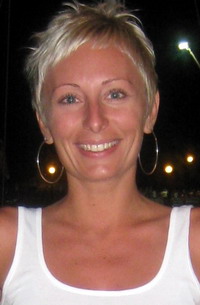Sanja Ditko - alemão para croata translator