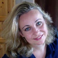 Annette Bredewold - فنلندي إلى ألماني translator