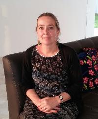 Yolanda Carati - إسباني إلى هولندي translator