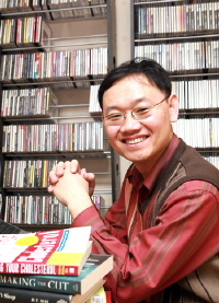 Jason Kang - din engleză în coreeană translator